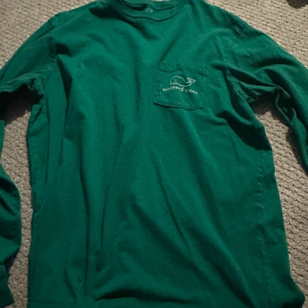vineyard vine shirt
